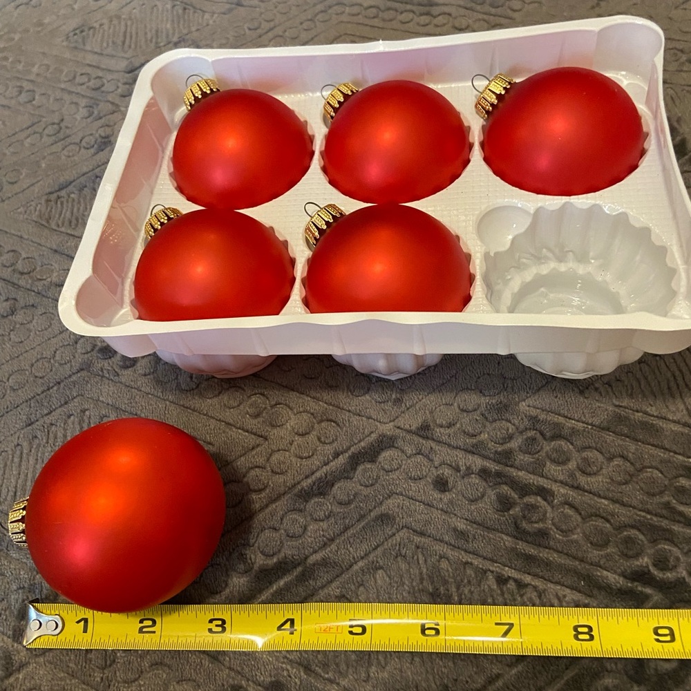 Flame Red Christmas Ornaments Set